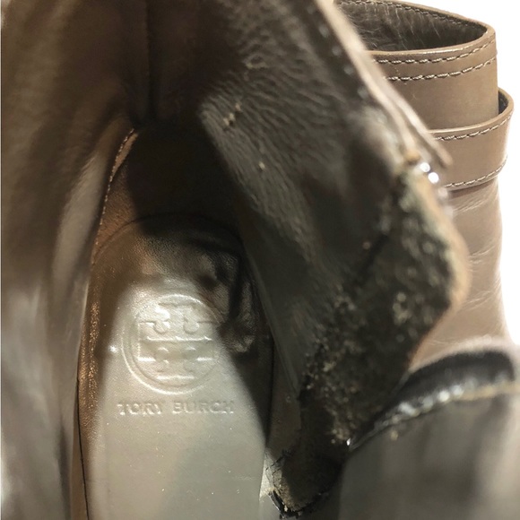 TORY BURCH Taupe Bristol Side Zip Heels Booties - Picture 9 of 12